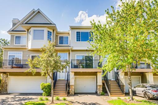 2383 Eagle Trace Lane, Saint Paul, MN 55129