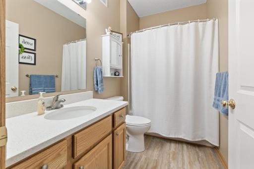 Second bathroom with easy access for guests