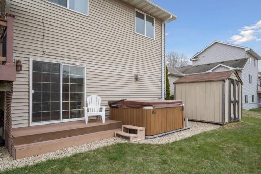 1607 Maple Avenue, Buffalo, MN 55313