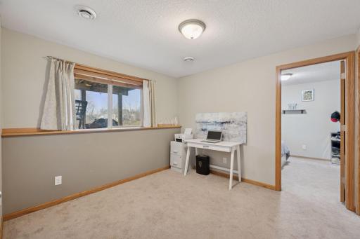 1607 Maple Avenue, Buffalo, MN 55313