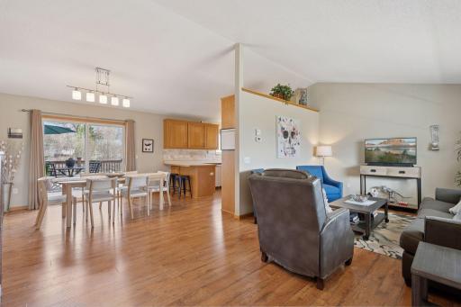 1607 Maple Avenue, Buffalo, MN 55313