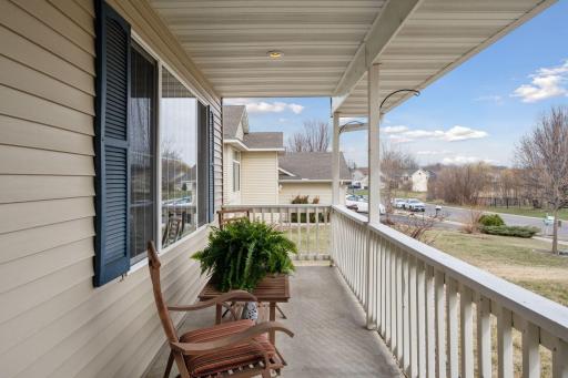 1607 Maple Avenue, Buffalo, MN 55313