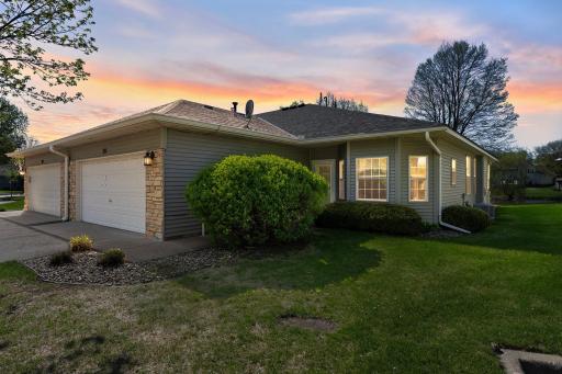 Welcome to 351 100th Court NE, Blaine, MN 55434