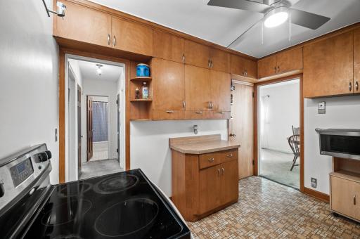 3669 Halifax Avenue N, Robbinsdale, MN 55422