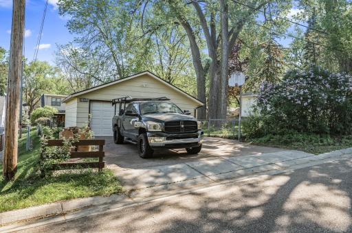 3669 Halifax Avenue N, Robbinsdale, MN 55422