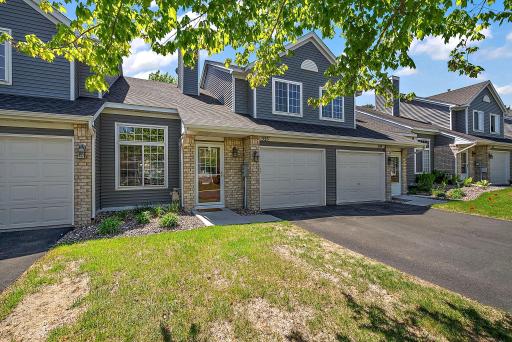 535 Mission Hills Way W, Chanhassen, MN 55317