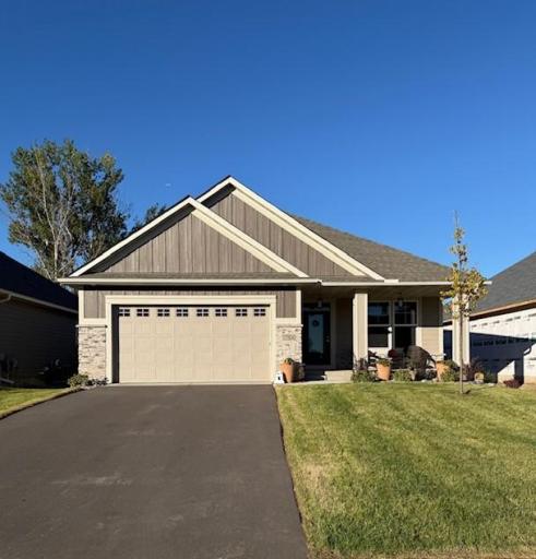 17804 Ellsworth Drive, Lakeville, MN 55044