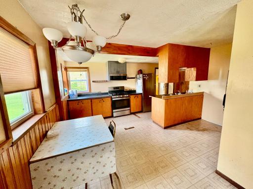 113 6th Avenue SE, Baudette, MN 56623