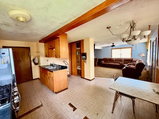 113 6th Avenue SE, Baudette, MN 56623