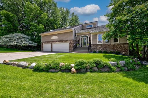 9378 Olympia Drive, Eden Prairie, MN 55347