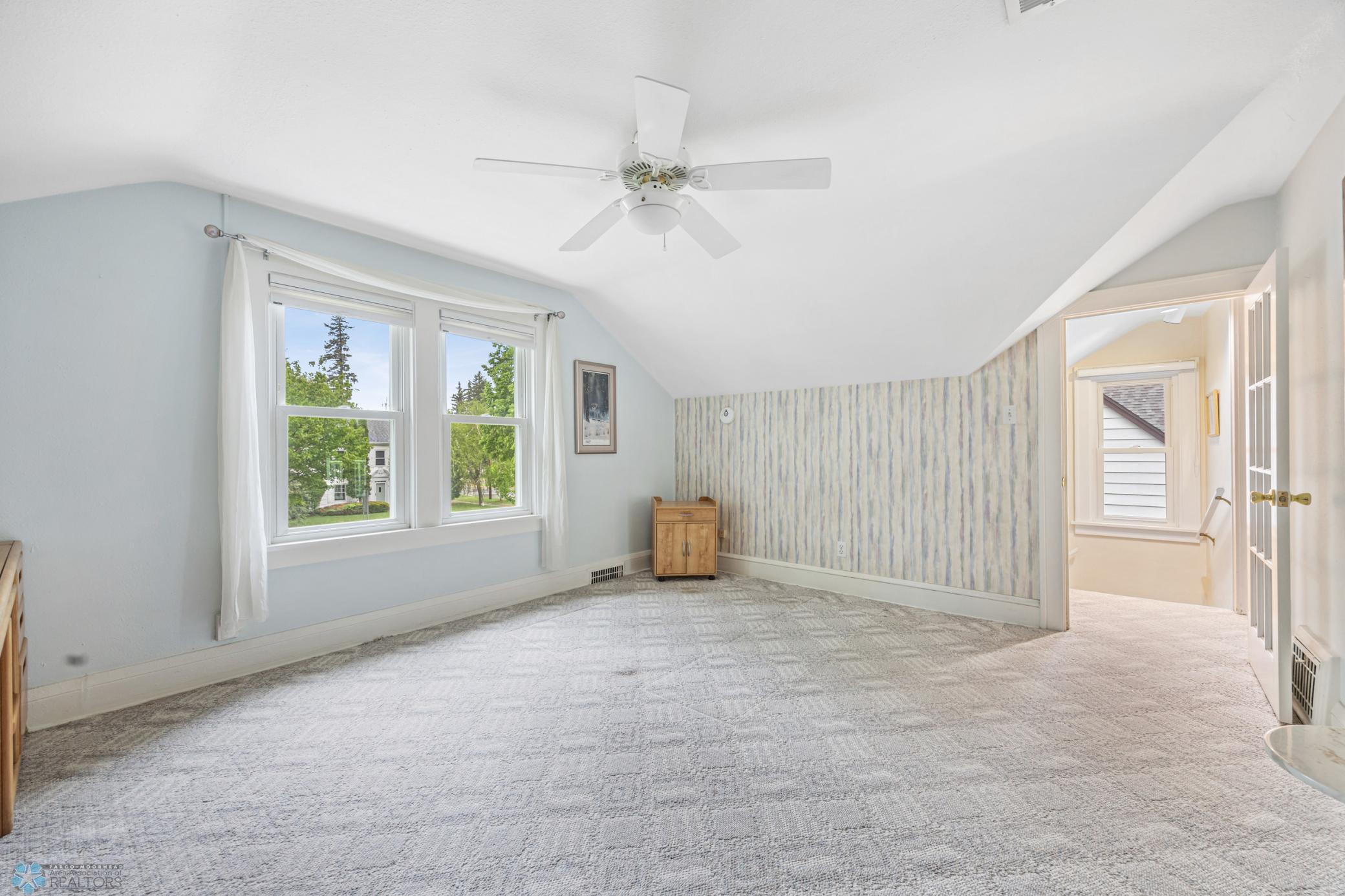 Bedroom/flex space