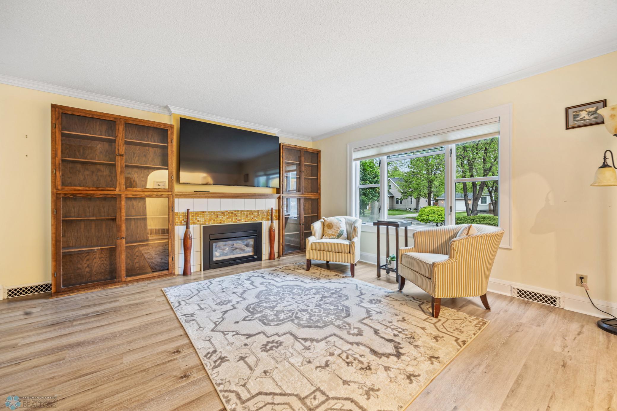 Living Room with gas fp