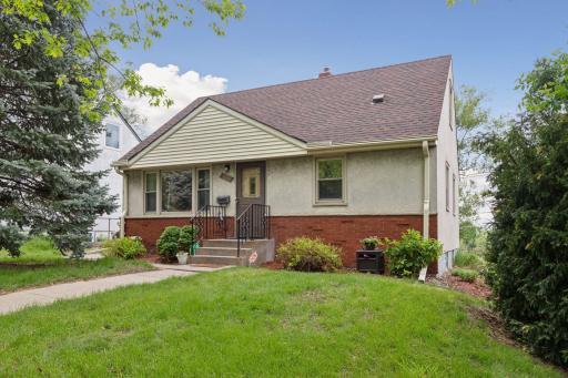 New roof 2019, Updated and ready for new owners!