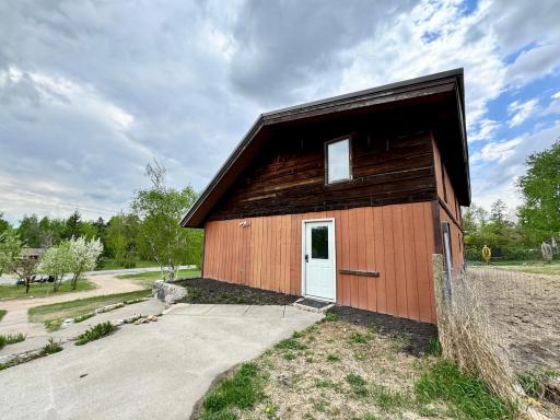 56279 350th Street, Warroad, MN 56763