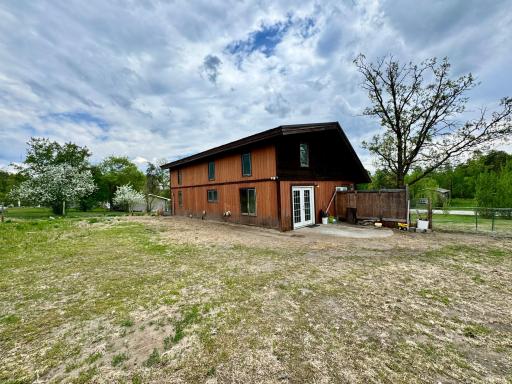 56279 350th Street, Warroad, MN 56763
