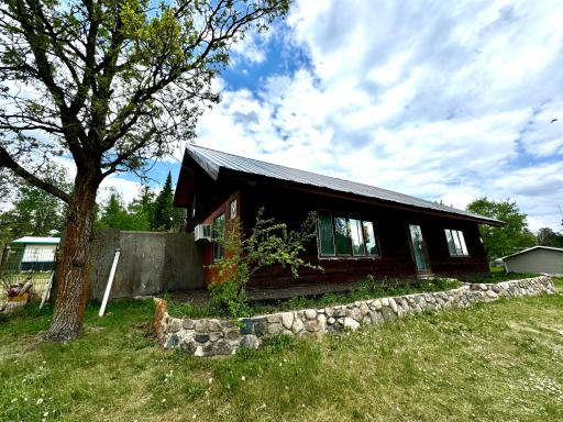 56279 350th Street, Warroad, MN 56763