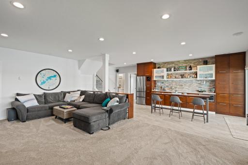 16030 Eagle Creek Avenue SE, Prior Lake, MN 55372