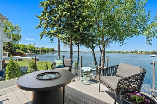 Clear railings on the deck offer stunning, unobstructed views