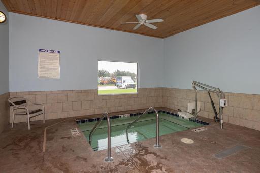 29-web-or-mls-29-Pool.jpg