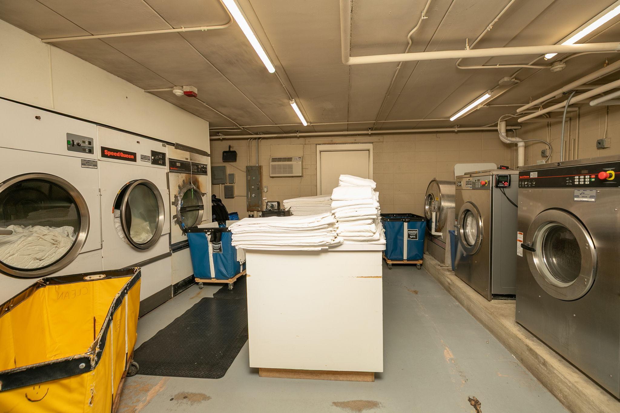 31-web-or-mls-31-Laundry.jpg