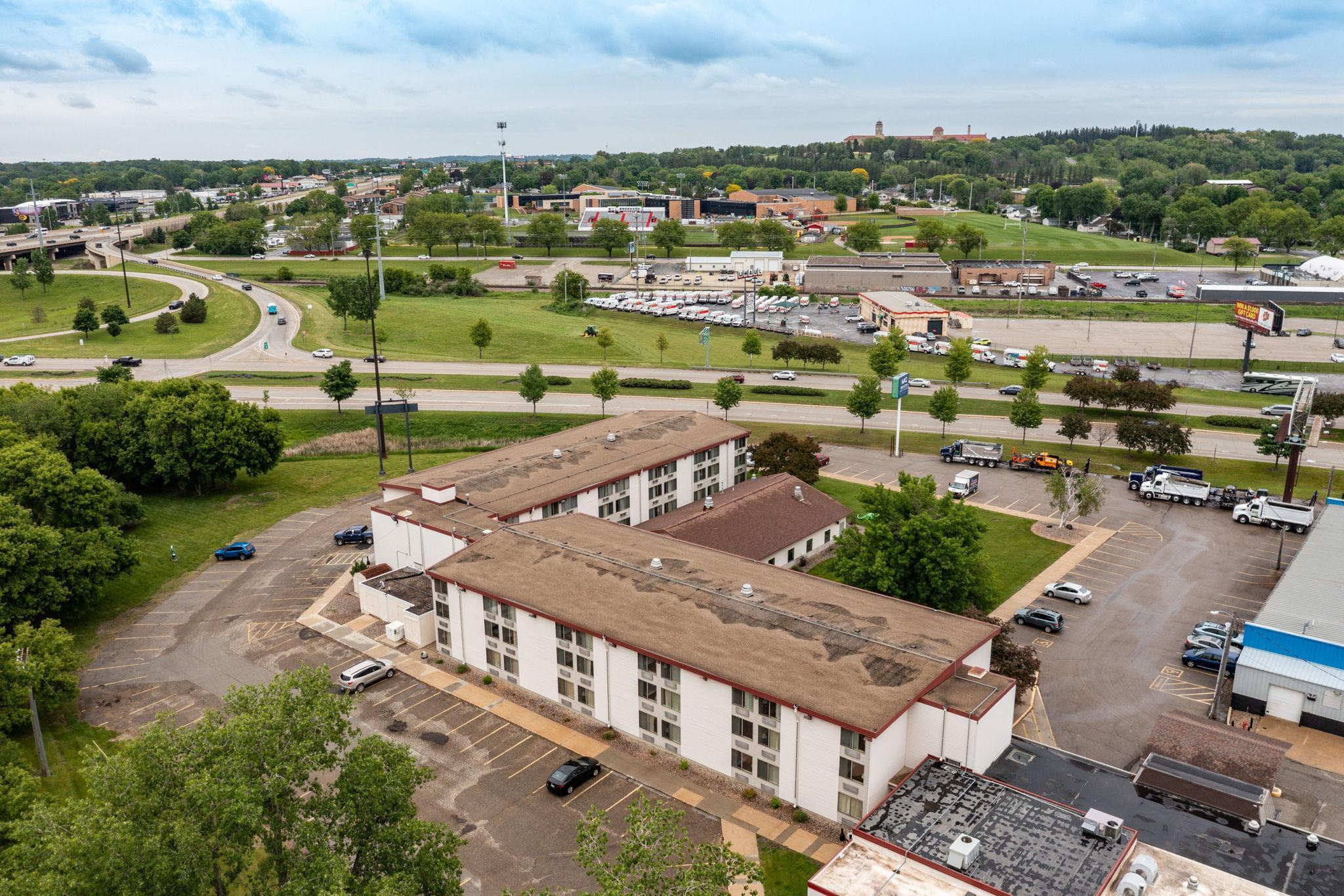 5-web-or-mls-05-Aerial View.jpg