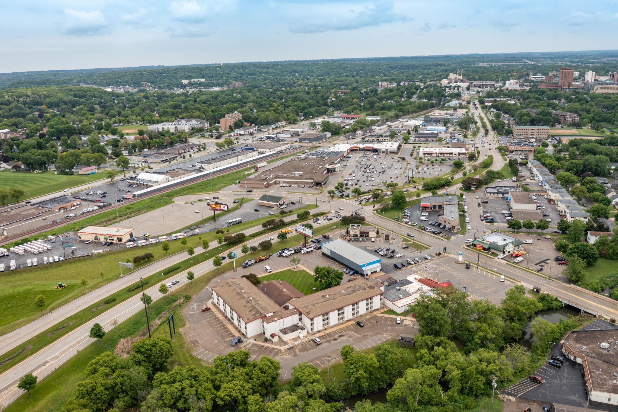 10-web-or-mls-10-Aerial View.jpg