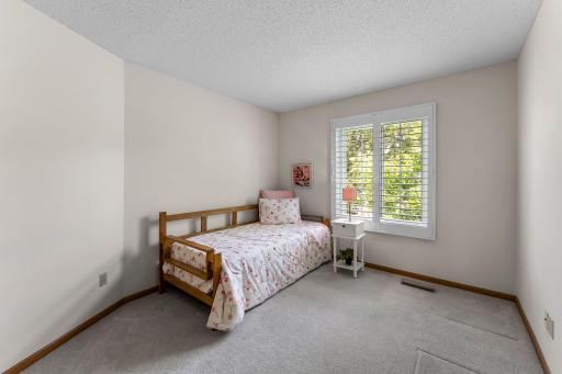 11263 Oregon Circle, Bloomington, MN 55438