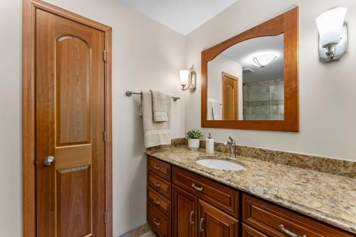 11263 Oregon Circle, Bloomington, MN 55438