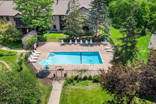 11263 Oregon Circle, Bloomington, MN 55438