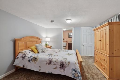 4823 Park Avenue, Minneapolis, MN 55417