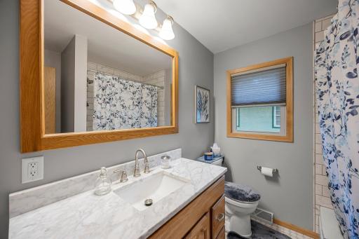 8007 5th Street NE, Minneapolis, MN 55432