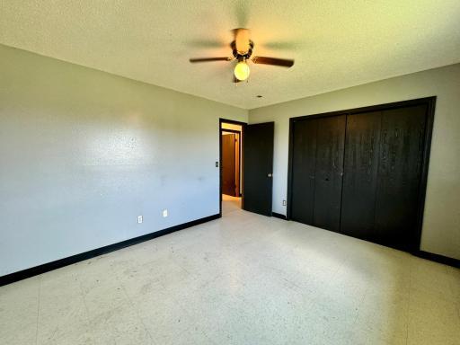 608 Garfield Street SE, Warroad, MN 56763