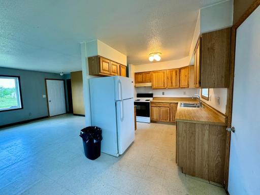 608 Garfield Street SE, Warroad, MN 56763