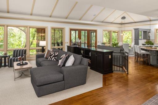 24155 Mary Lake Trail, Excelsior, MN 55331