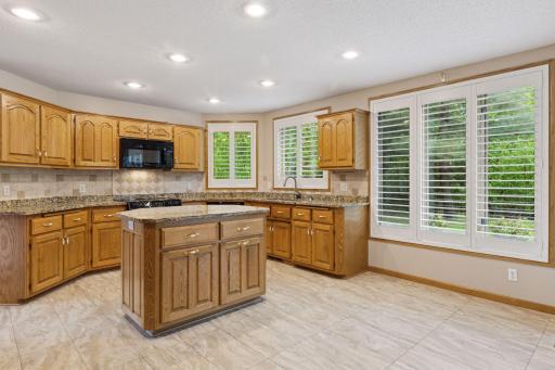 12124 Bluebird Circle NW, Coon Rapids, MN 55448