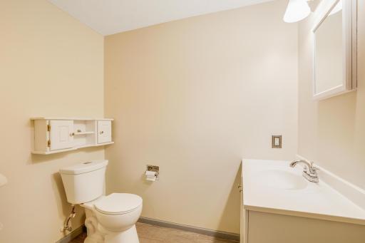 8678 Boiling Springs Lane, Shakopee, MN 55379