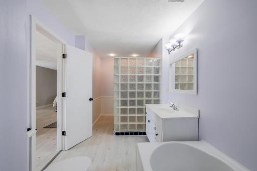 Ample space from one end of the room to another!