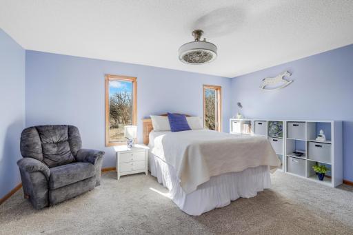 8678 Boiling Springs Lane, Shakopee, MN 55379