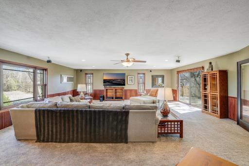 Your guests can fully relax and take in this 29x25 room!
