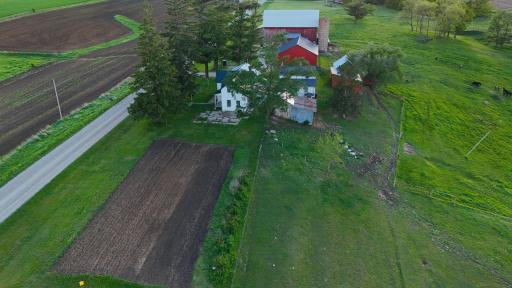 dji_fly_20250522_191704_0038_1748266096592_photo.jpeg