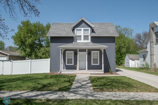 1111 1st Street N, Casselton, ND 58012