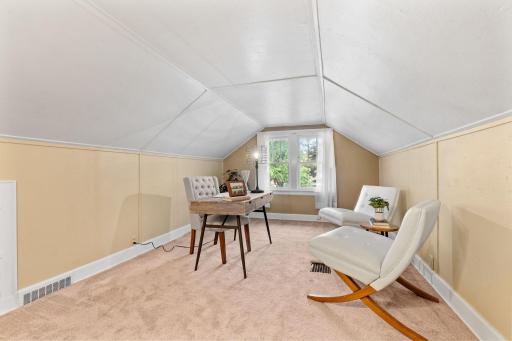 342 Warwick Street, Saint Paul, MN 55105