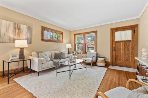 342 Warwick Street, Saint Paul, MN 55105