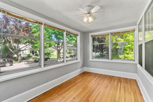 342 Warwick Street, Saint Paul, MN 55105