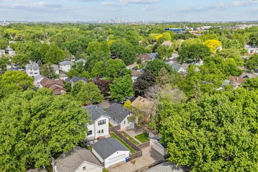 Prime location with easy access to restaurants, shops, highways and more!