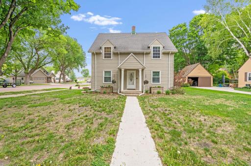 114 N 3rd Ave E Truman MN Kim Kreiss-01.jpg