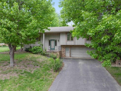 14112 Frontier Lane, Burnsville, MN 55337