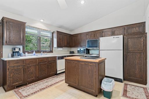 14112 Frontier Lane, Burnsville, MN 55337