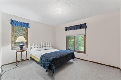 14112 Frontier Lane, Burnsville, MN 55337