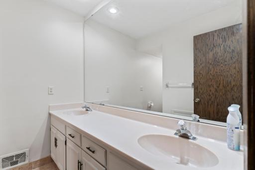 14112 Frontier Lane, Burnsville, MN 55337